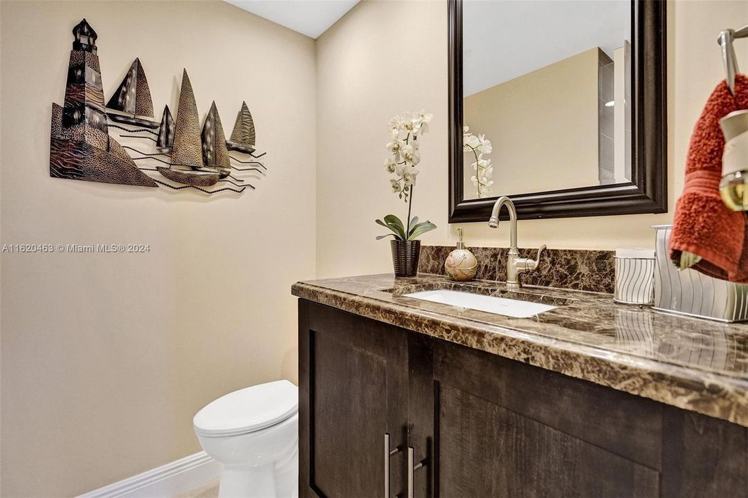 Active With Contract: $2,500 (2 beds, 2 baths, 1407 Square Feet)