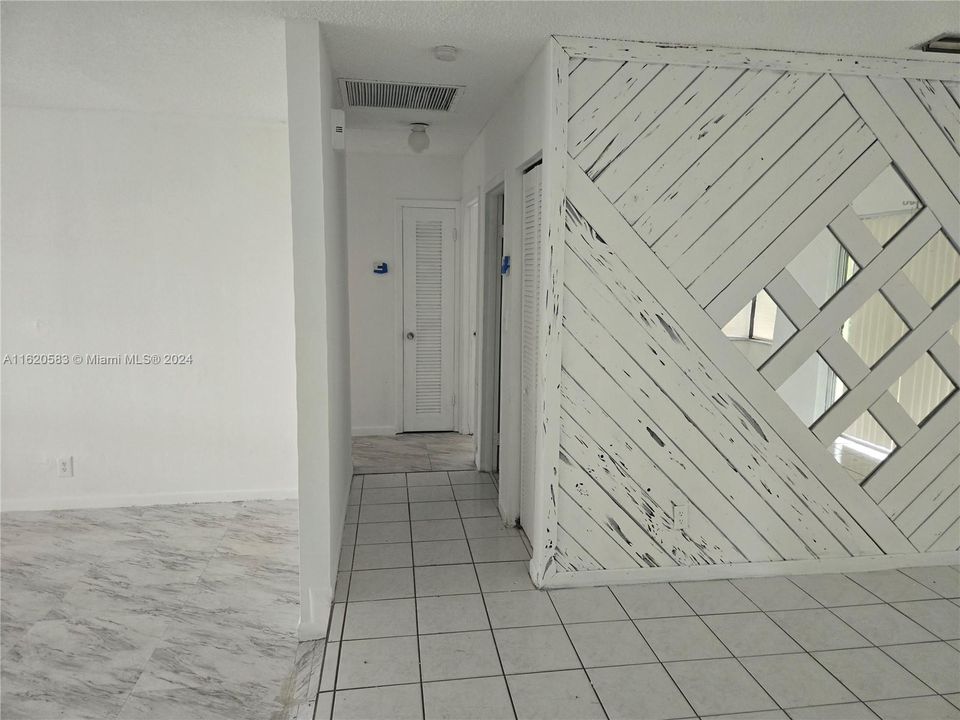 Recently Rented: $3,350 (3 beds, 2 baths, 1921 Square Feet)