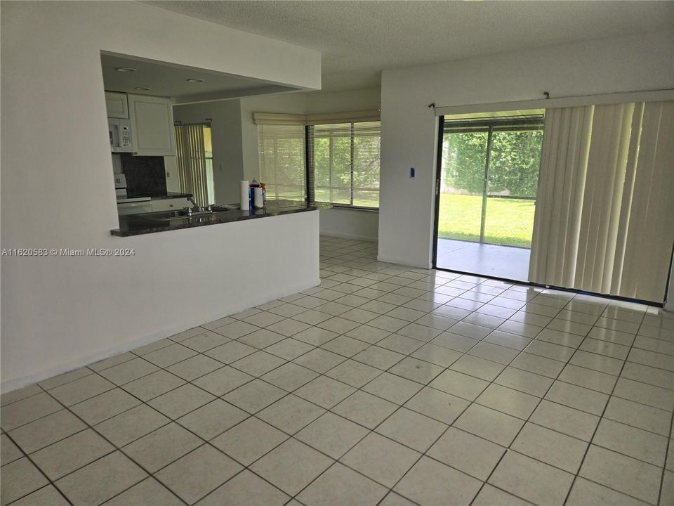 Recently Rented: $3,350 (3 beds, 2 baths, 1921 Square Feet)