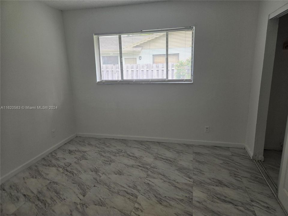 Recently Rented: $3,350 (3 beds, 2 baths, 1921 Square Feet)