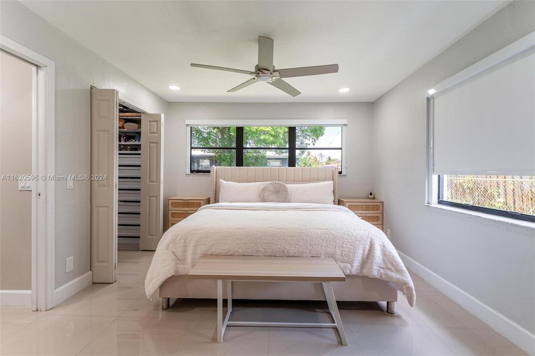 Recently Sold: $530,000 (3 beds, 2 baths, 1816 Square Feet)