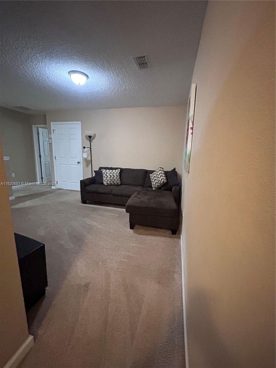 For Rent: $2,000 (3 beds, 2 baths, 0 Square Feet)
