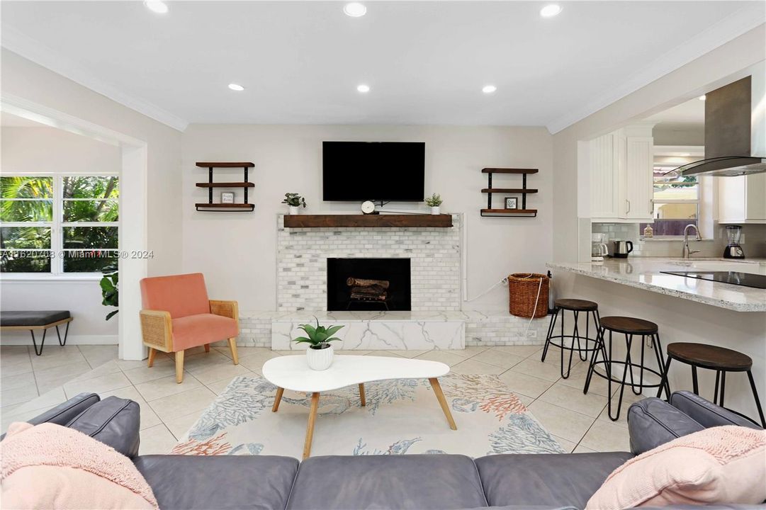 Recently Sold: $699,000 (3 beds, 2 baths, 1585 Square Feet)