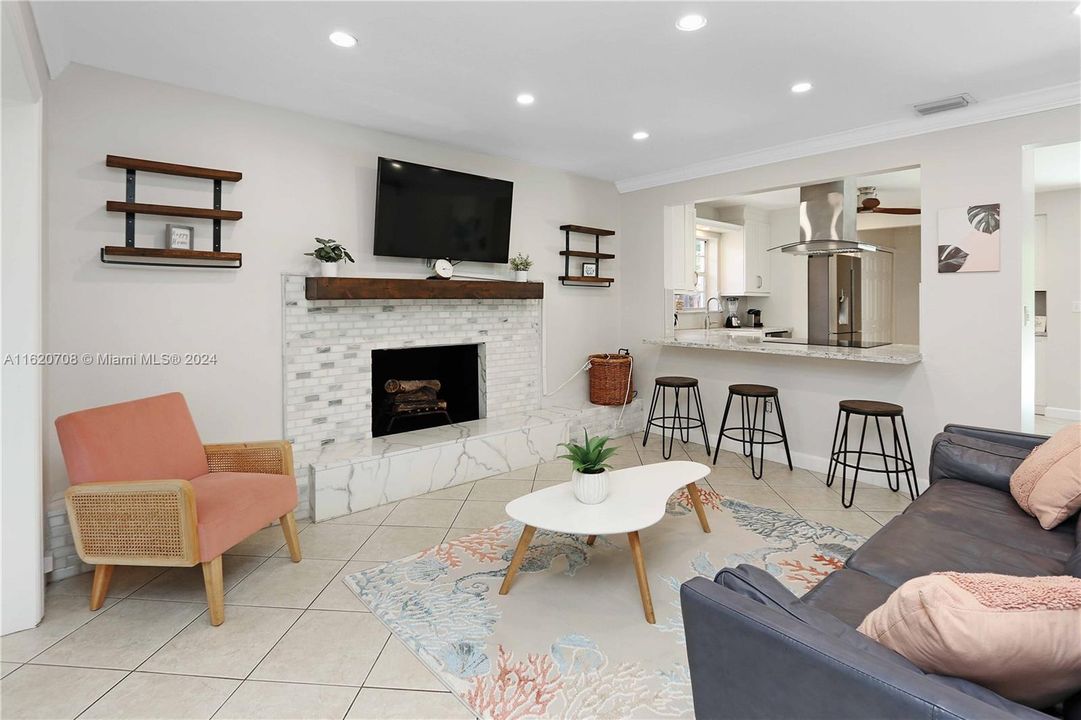 Recently Sold: $699,000 (3 beds, 2 baths, 1585 Square Feet)