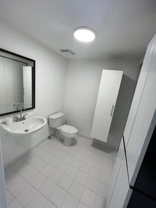 Recently Sold: $440,000 (1 beds, 1 baths, 795 Square Feet)