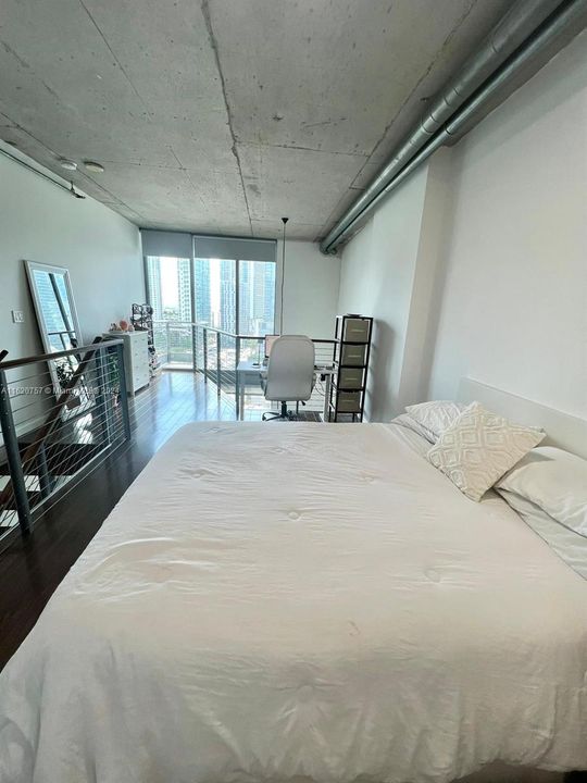 Recently Sold: $440,000 (1 beds, 1 baths, 795 Square Feet)