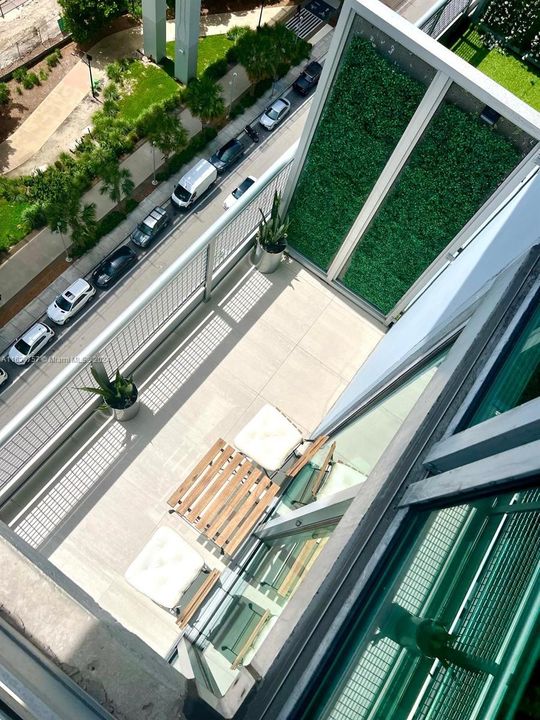 Recently Sold: $440,000 (1 beds, 1 baths, 795 Square Feet)