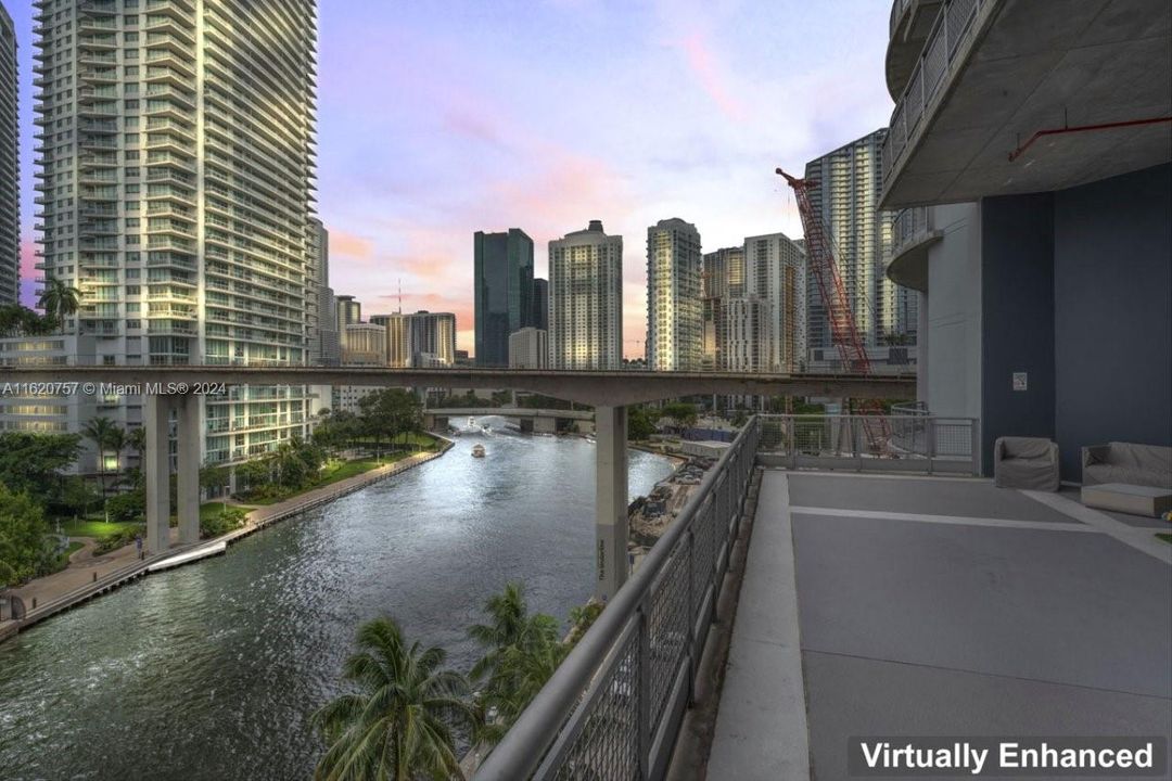 Recently Sold: $440,000 (1 beds, 1 baths, 795 Square Feet)