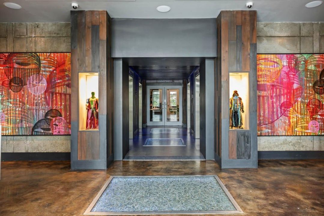 Recently Sold: $440,000 (1 beds, 1 baths, 795 Square Feet)