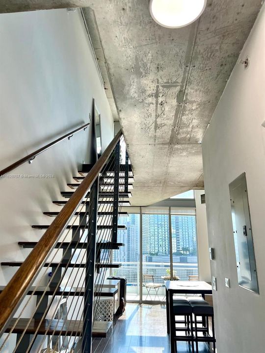 Recently Sold: $440,000 (1 beds, 1 baths, 795 Square Feet)