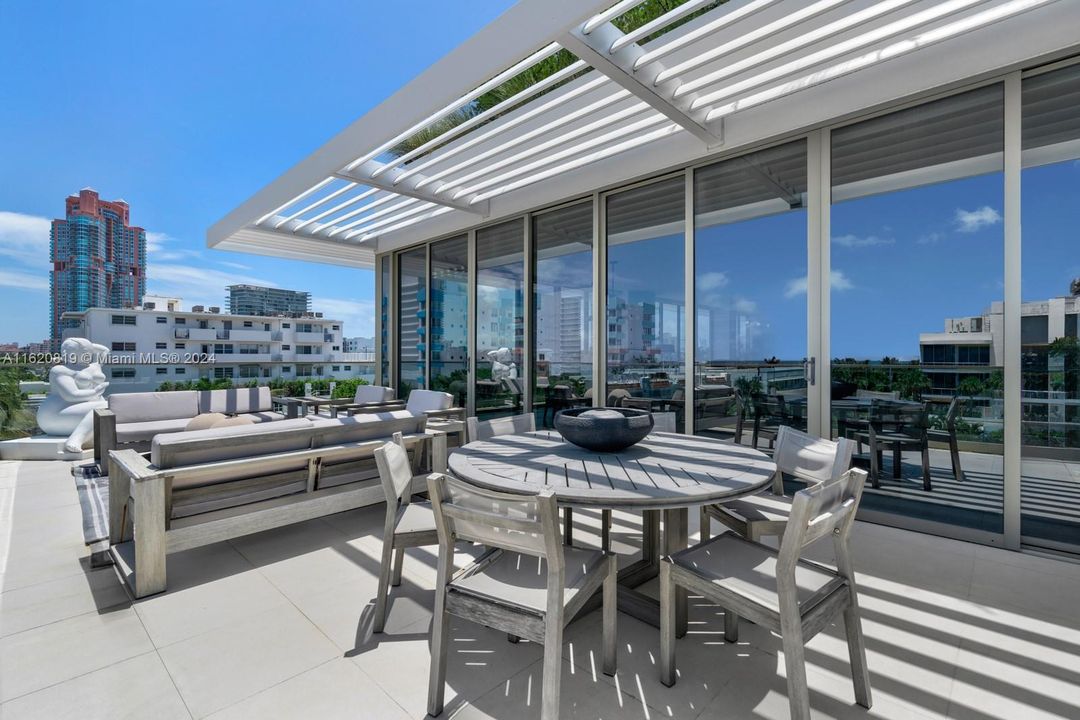 For Sale: $8,975,000 (4 beds, 4 baths, 3705 Square Feet)