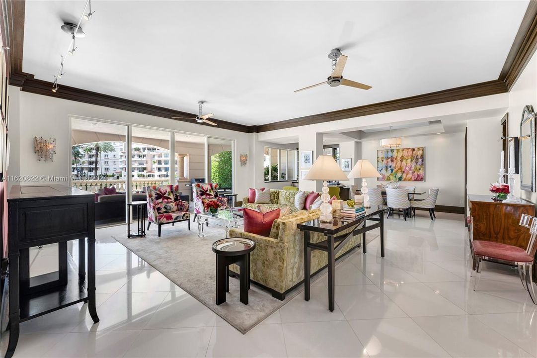 For Sale: $11,900,000 (4 beds, 4 baths, 3550 Square Feet)