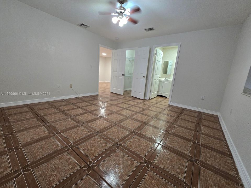 Active With Contract: $3,300 (3 beds, 2 baths, 1400 Square Feet)