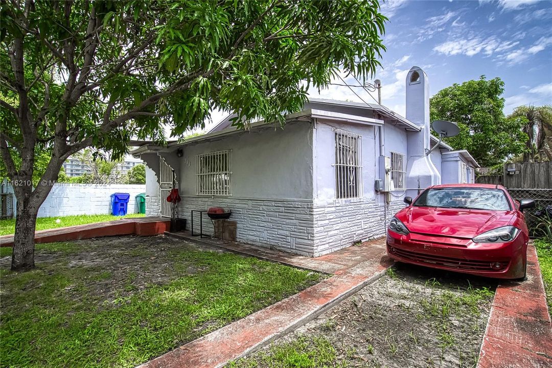 En Venta: $600,000 (3 camas, 2 baños, 1258 Pies cuadrados)