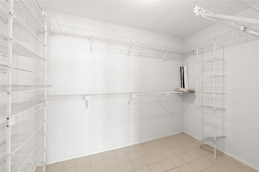 Vendido Recientemente: $425,000 (2 camas, 2 baños, 1360 Pies cuadrados)