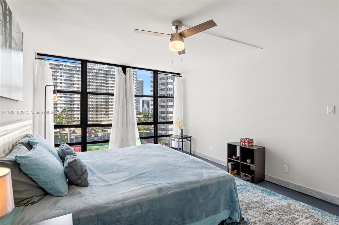 Vendido Recientemente: $425,000 (2 camas, 2 baños, 1360 Pies cuadrados)