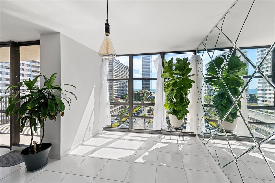 Vendido Recientemente: $425,000 (2 camas, 2 baños, 1360 Pies cuadrados)