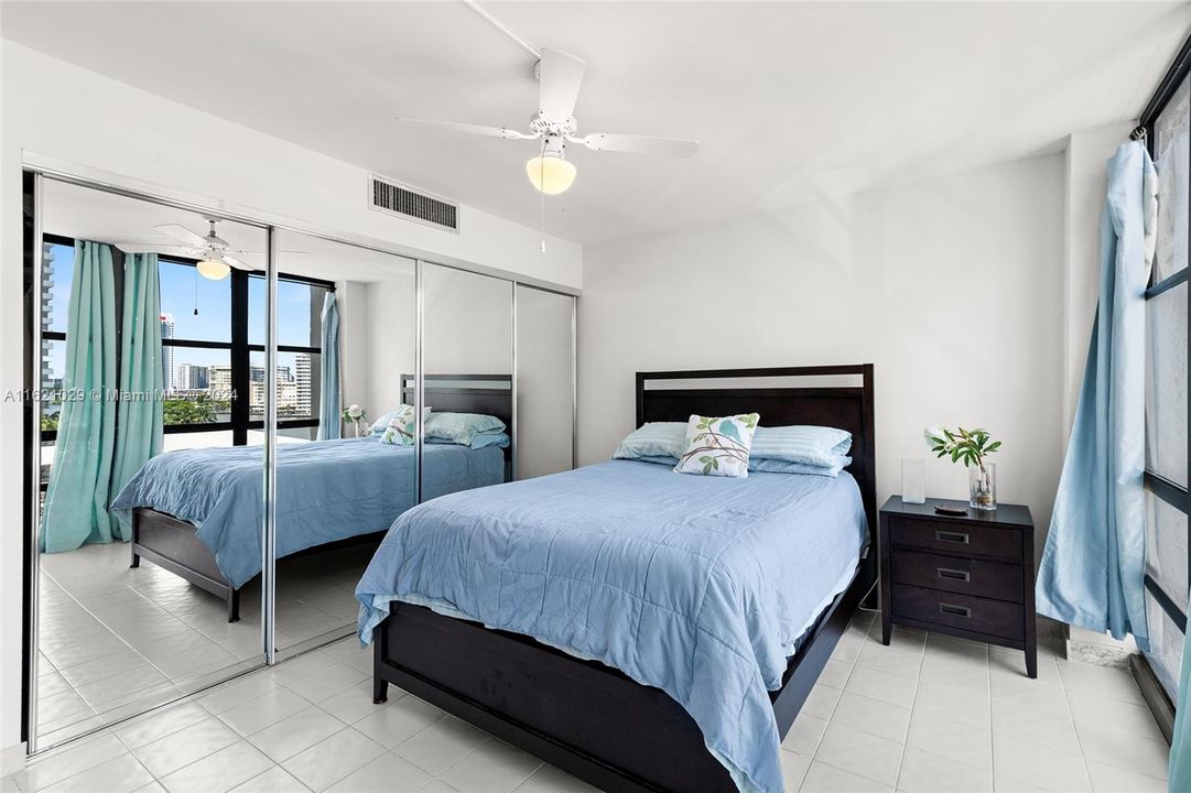 Vendido Recientemente: $425,000 (2 camas, 2 baños, 1360 Pies cuadrados)