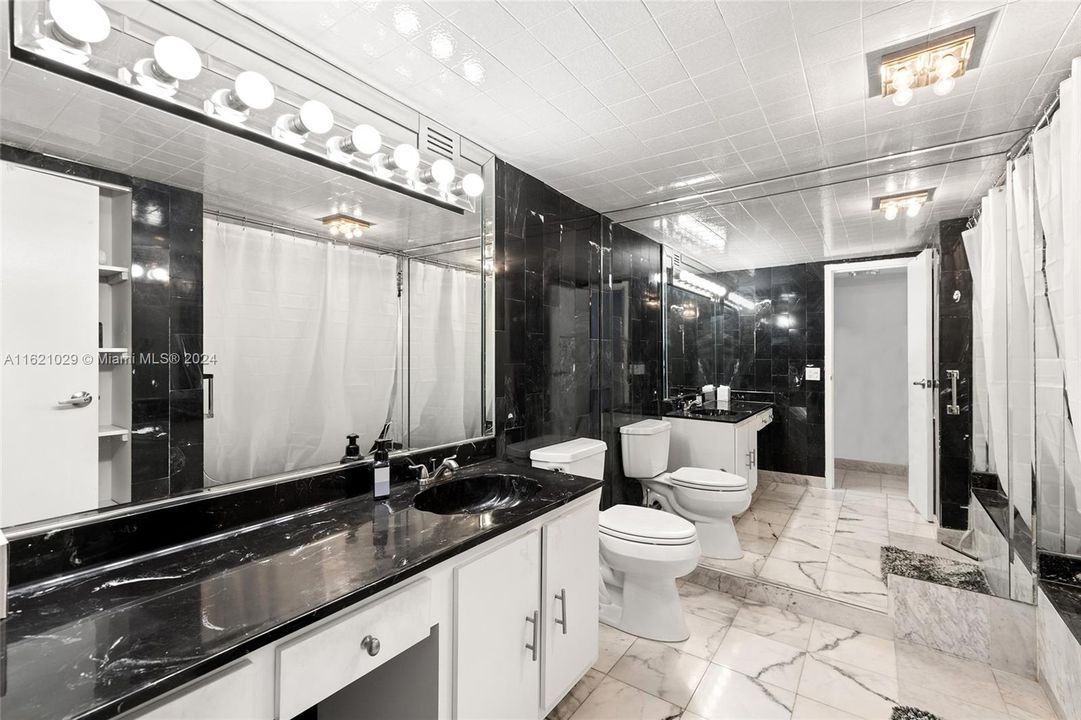 Vendido Recientemente: $425,000 (2 camas, 2 baños, 1360 Pies cuadrados)