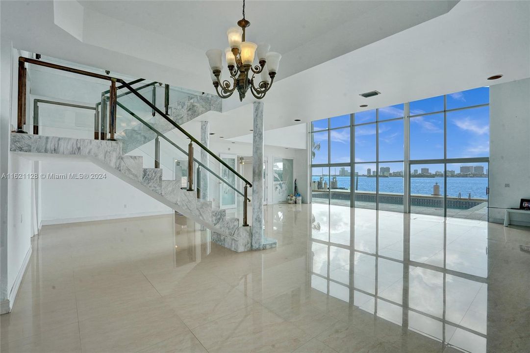 Recently Sold: $7,495,000 (7 beds, 7 baths, 6199 Square Feet)