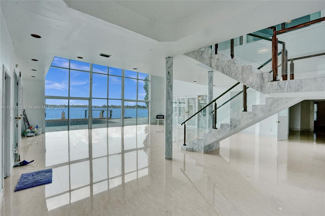 Recently Sold: $7,495,000 (7 beds, 7 baths, 6199 Square Feet)