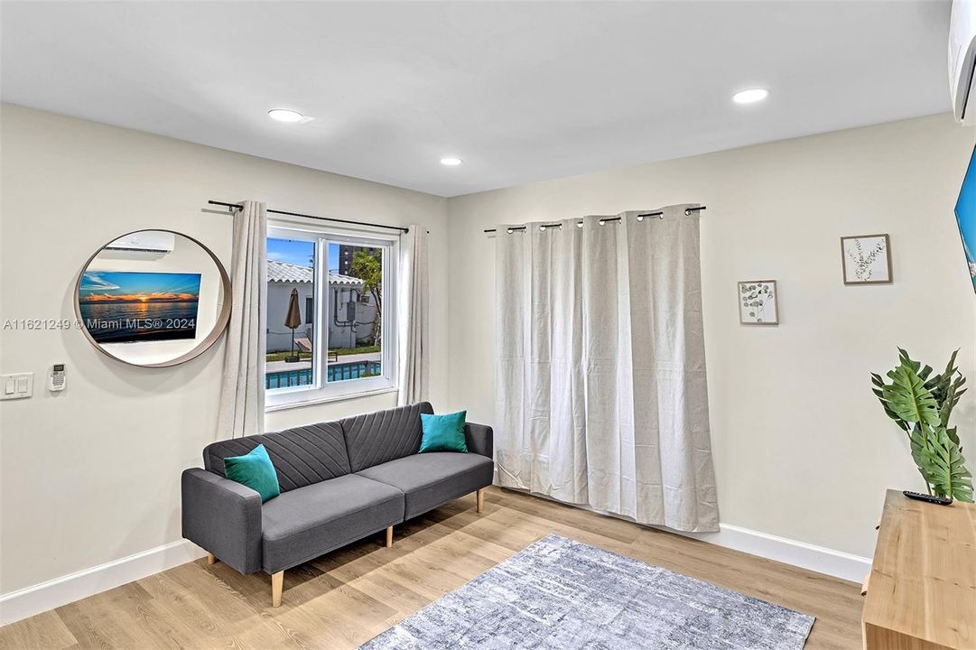 Active With Contract: $700,000 (0 beds, 0 baths, 1336 Square Feet)