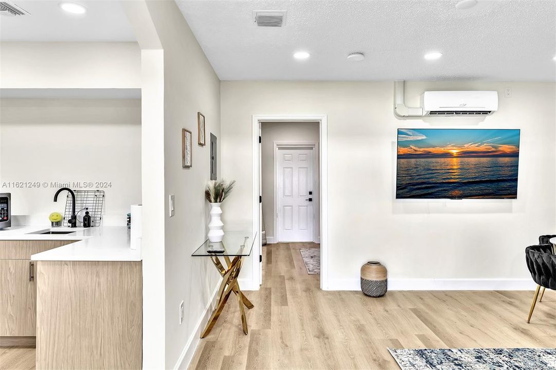 Active With Contract: $700,000 (0 beds, 0 baths, 1336 Square Feet)