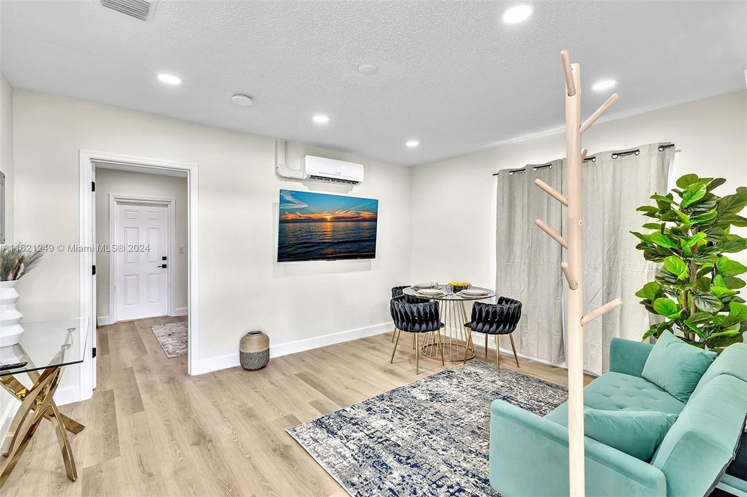 Active With Contract: $700,000 (0 beds, 0 baths, 1336 Square Feet)