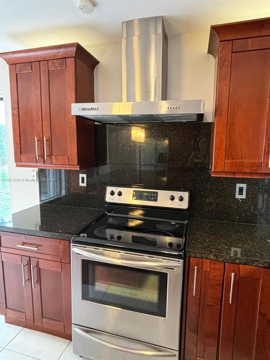 Recently Rented: $4,200 (4 beds, 2 baths, 2223 Square Feet)