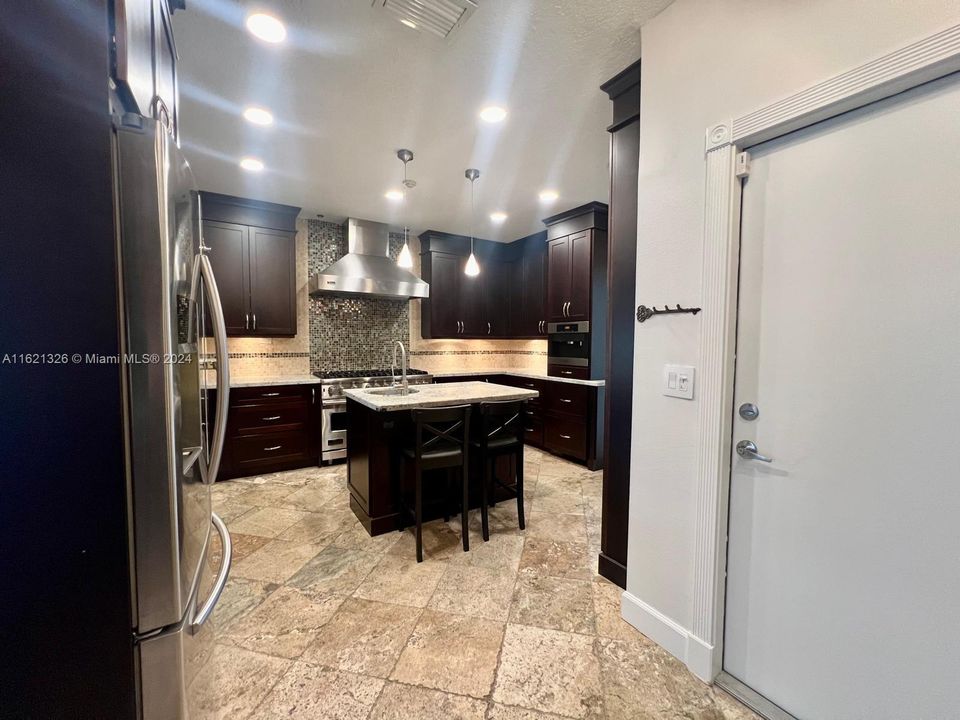 Active With Contract: $6,300 (4 beds, 2 baths, 2896 Square Feet)