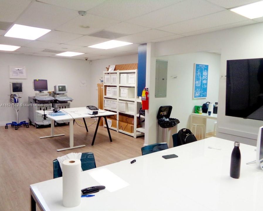 待售: $429,000 (0 贝兹, 0 浴室, 0 平方英尺)