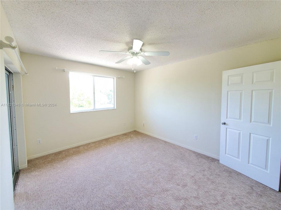 Recently Rented: $2,200 (2 beds, 2 baths, 1124 Square Feet)