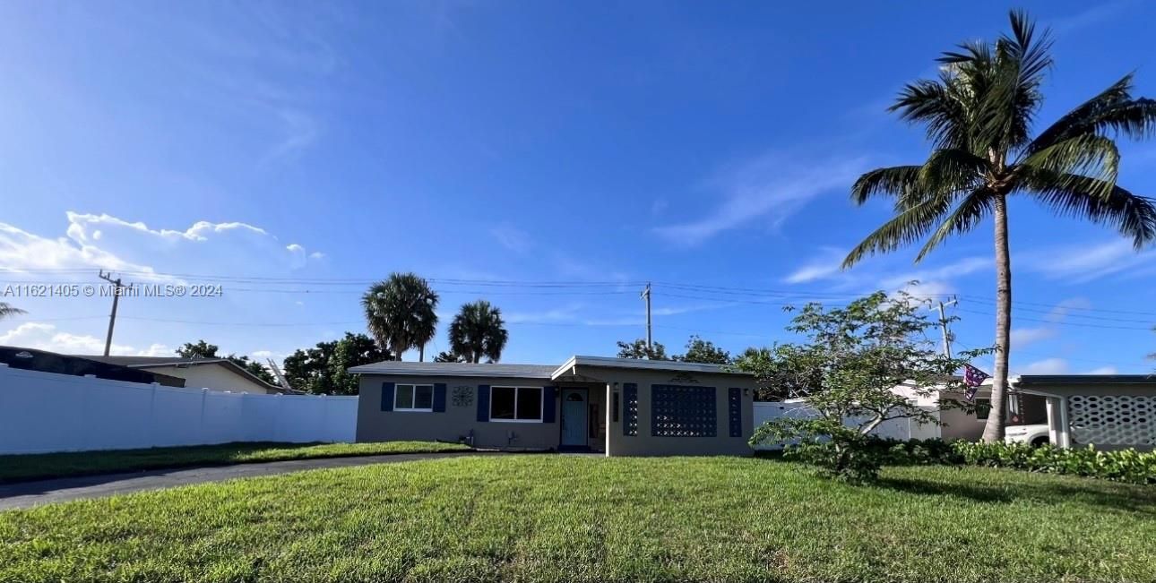 For Sale: $539,000 (3 beds, 2 baths, 1396 Square Feet)