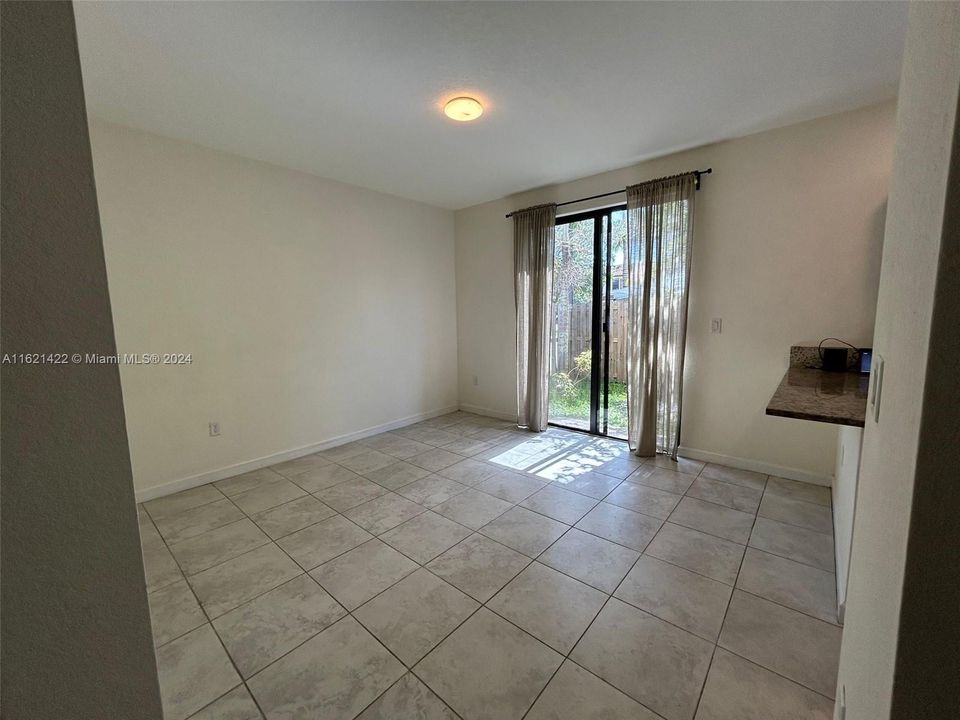 Active With Contract: $3,200 (3 beds, 2 baths, 1726 Square Feet)