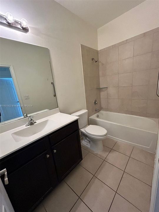 Active With Contract: $3,200 (3 beds, 2 baths, 1726 Square Feet)