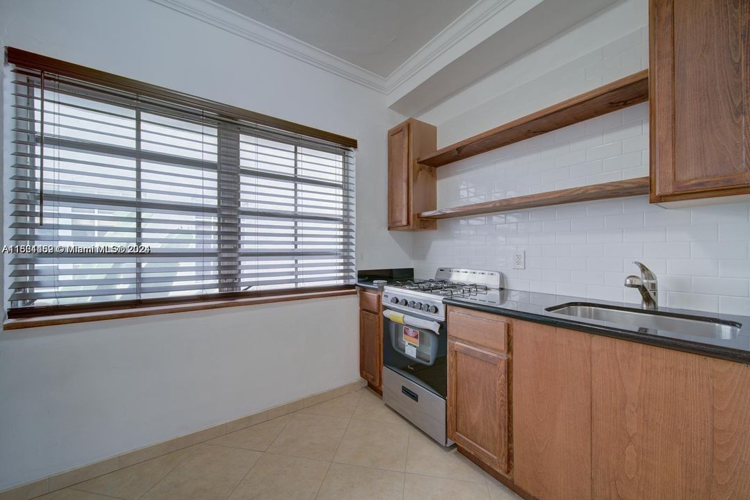 En Venta: $245,000 (0 camas, 1 baños, 470 Pies cuadrados)