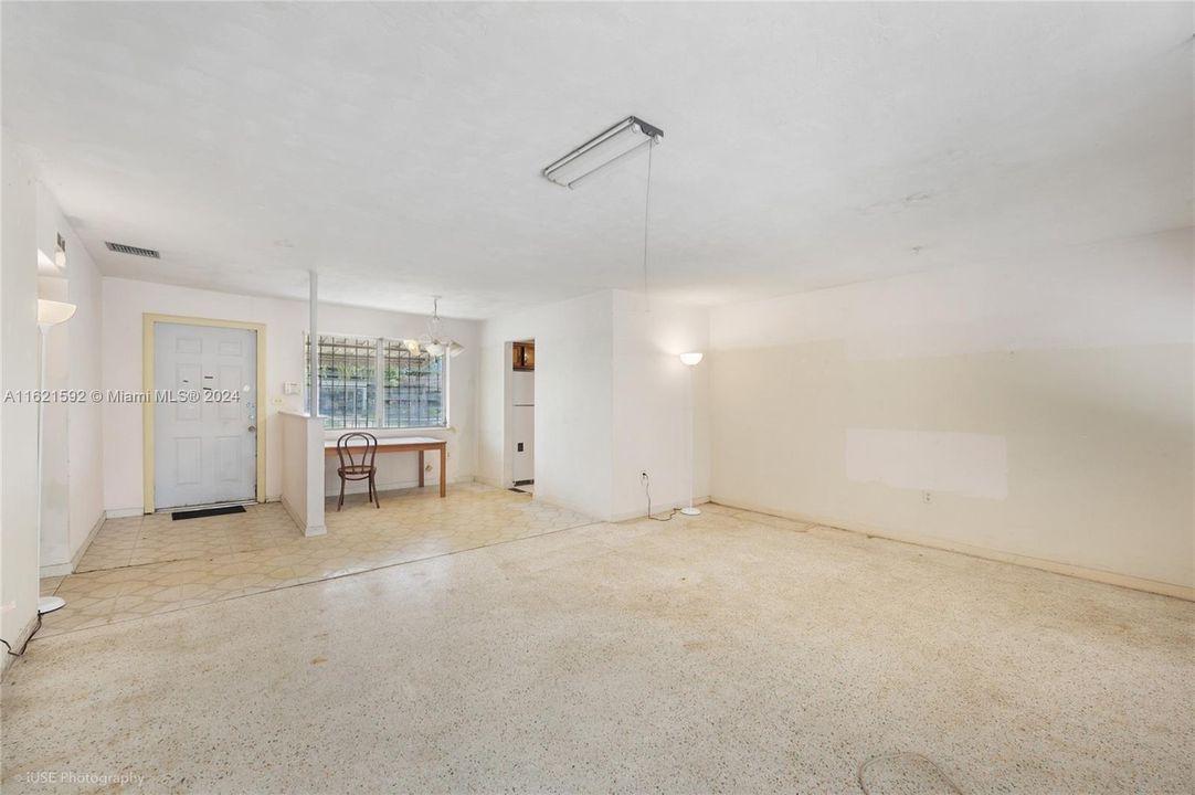 Vendido Recientemente: $420,000 (3 camas, 2 baños, 1462 Pies cuadrados)