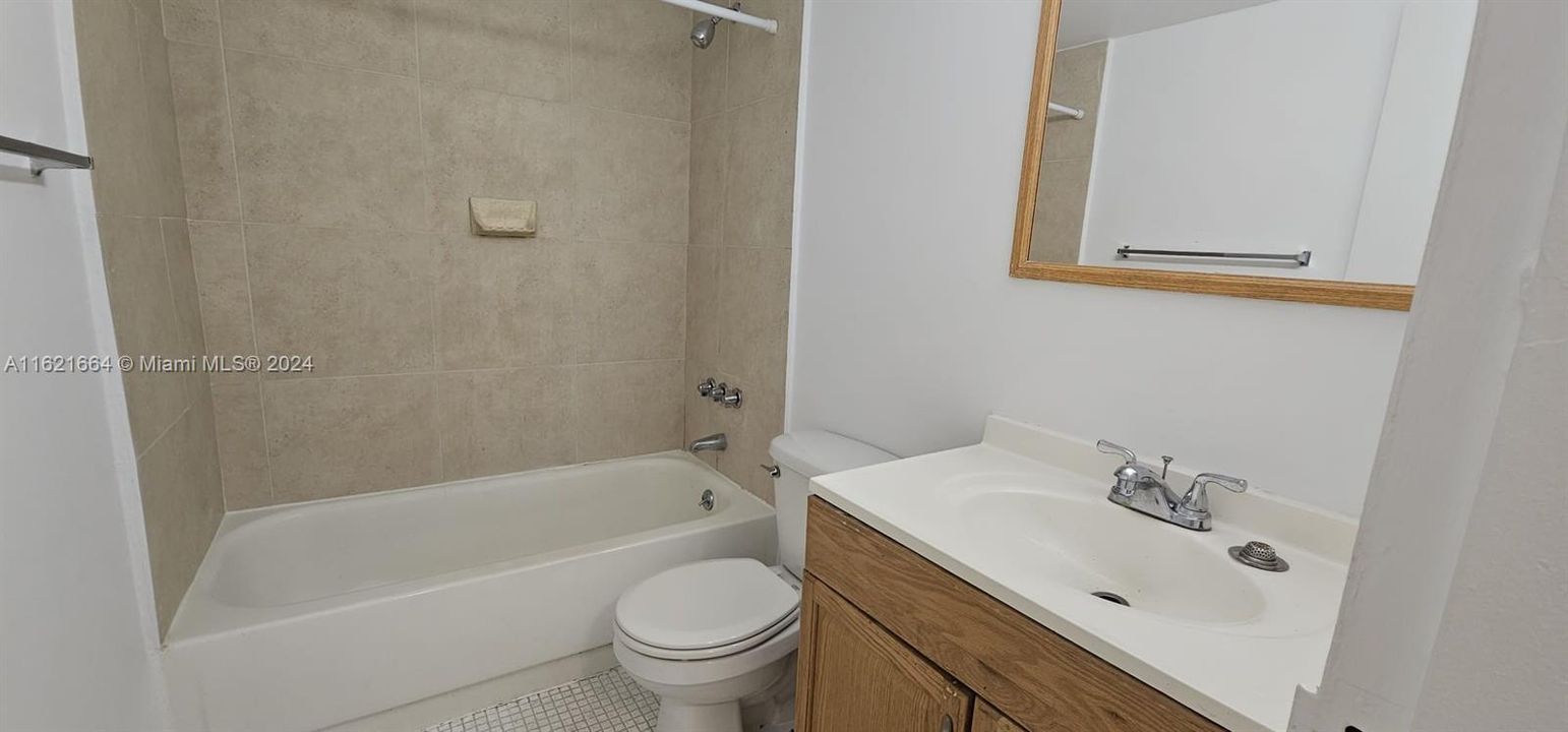 For Rent: $1,775 (1 beds, 1 baths, 673 Square Feet)
