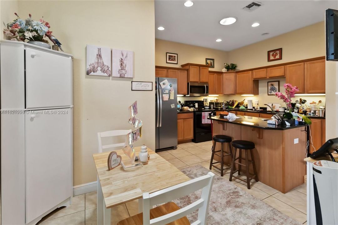 For Sale: $250,000 (2 beds, 2 baths, 0 Square Feet)