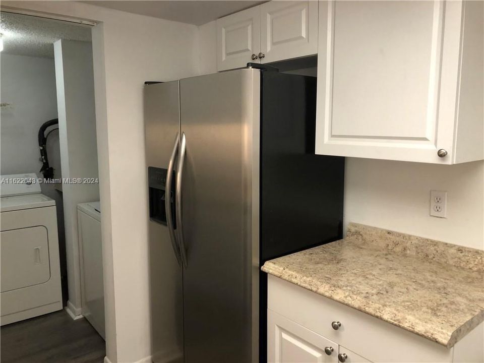 For Rent: $2,500 (3 beds, 2 baths, 1273 Square Feet)