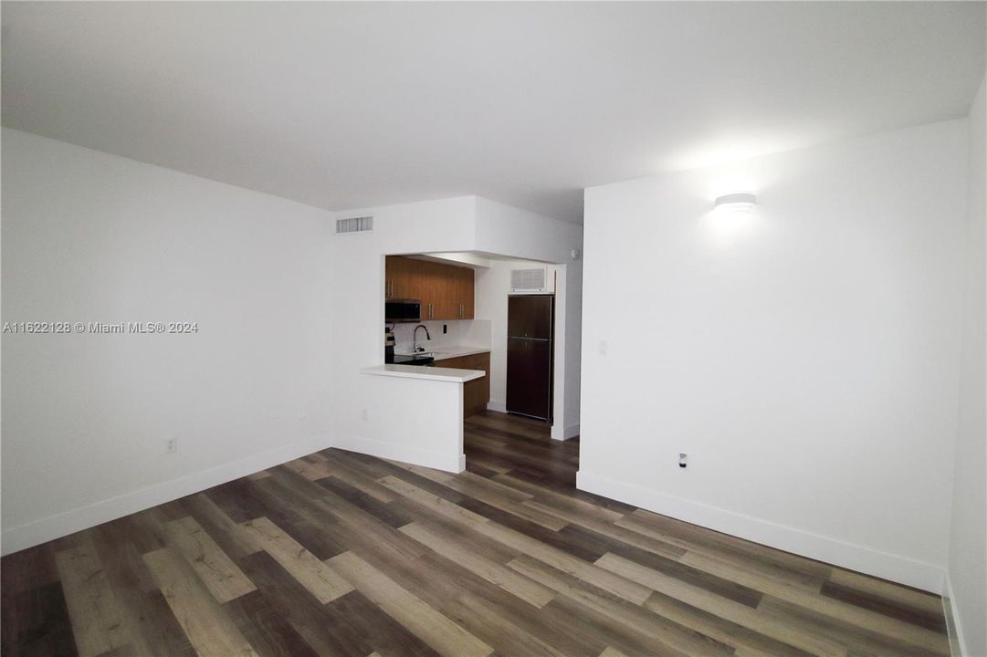 Recently Rented: $1,750 (1 beds, 1 baths, 531 Square Feet)