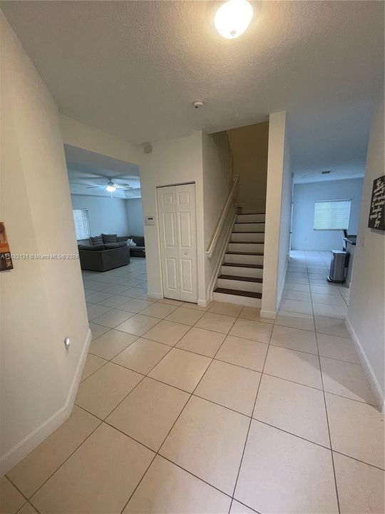 Active With Contract: $3,400 (3 beds, 3 baths, 2727 Square Feet)