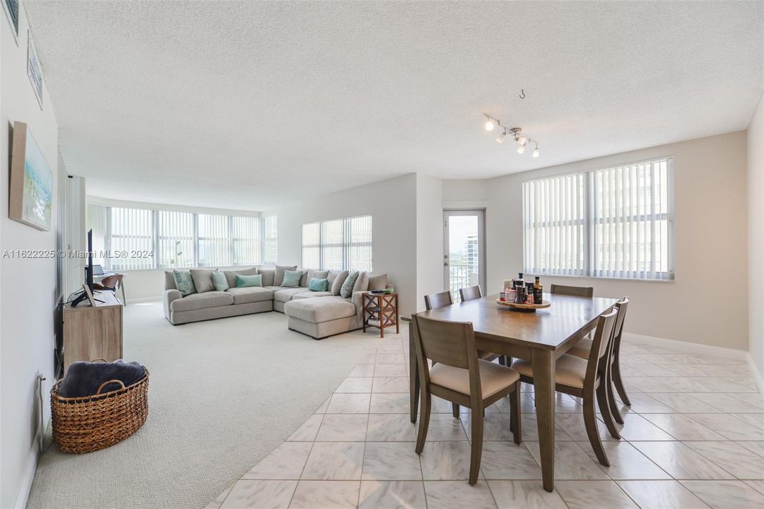 Active With Contract: $5,500 (3 beds, 2 baths, 1740 Square Feet)