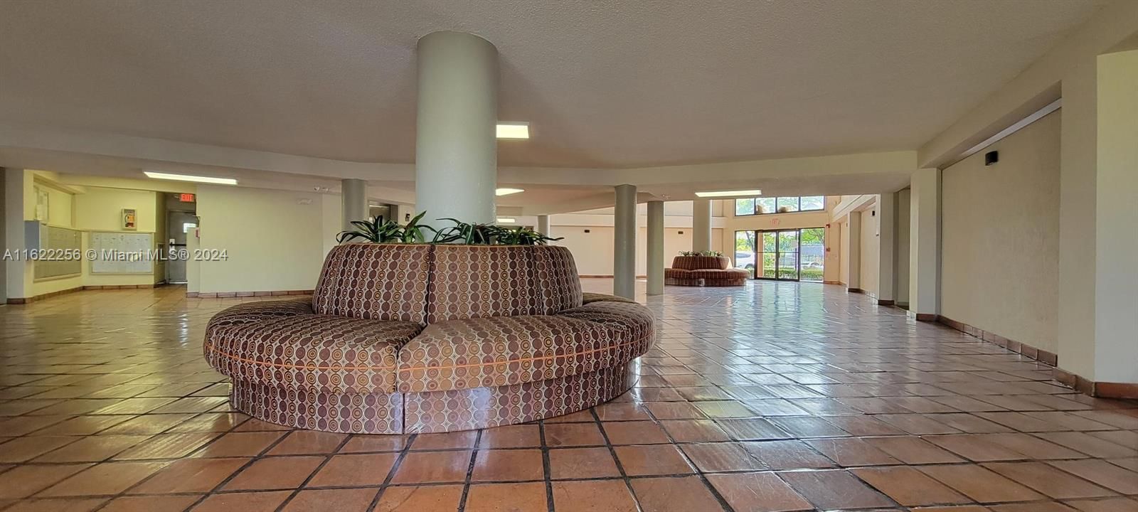 Recently Rented: $2,500 (2 beds, 2 baths, 1170 Square Feet)