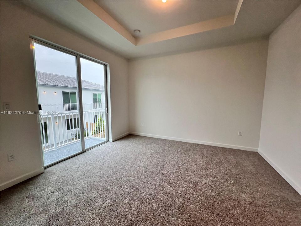 For Rent: $2,950 (3 beds, 2 baths, 1649 Square Feet)