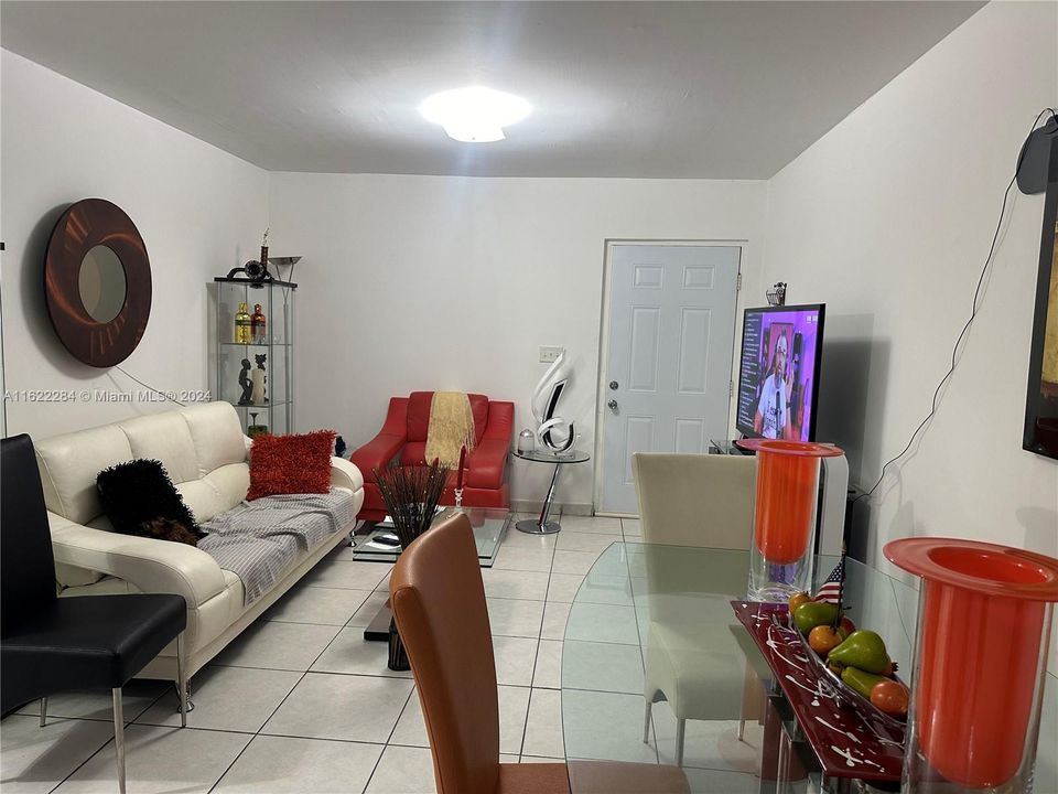 Recently Rented: $2,250 (2 beds, 1 baths, 18376 Square Feet)