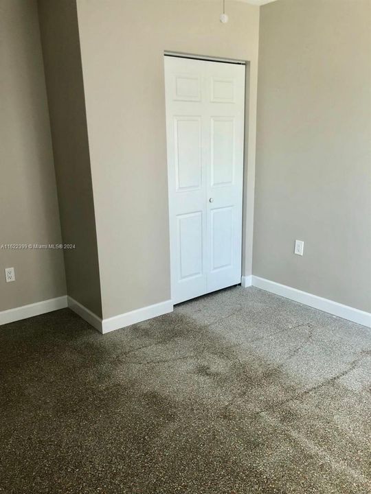 For Rent: $1,850 (1 beds, 1 baths, 750 Square Feet)