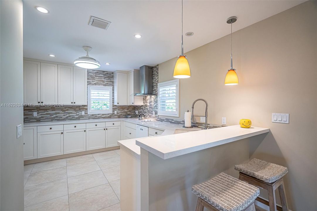 Recently Sold: $1,800,000 (3 beds, 2 baths, 1628 Square Feet)