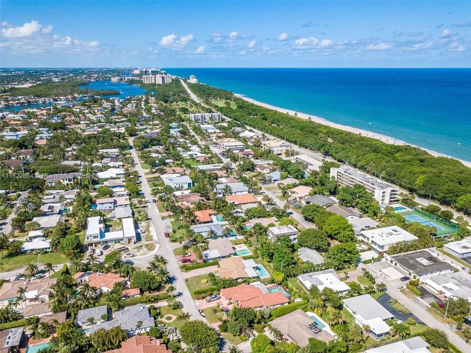 Recently Sold: $1,800,000 (3 beds, 2 baths, 1628 Square Feet)