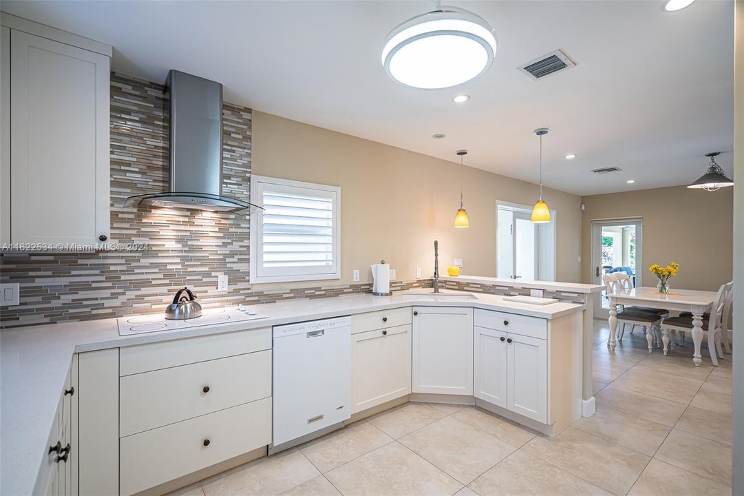 Recently Sold: $1,800,000 (3 beds, 2 baths, 1628 Square Feet)